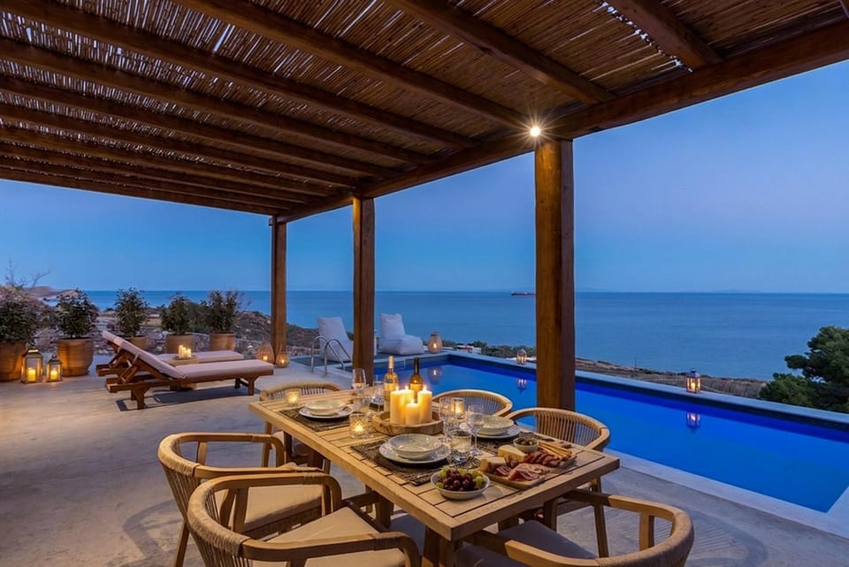 View (from property/room), Food and drinks, Seating area, Food, Pool view, Sea view, Swimming pool, Drinks