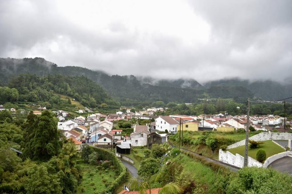 Neighbourhood, City view, Mountain view