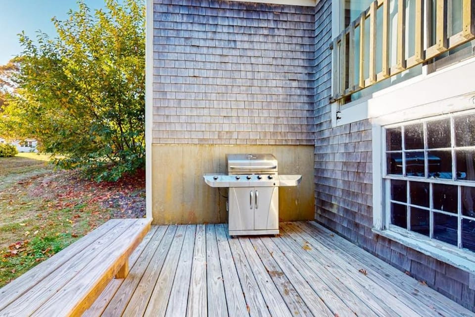 The Happy Place House in West Yarmouth