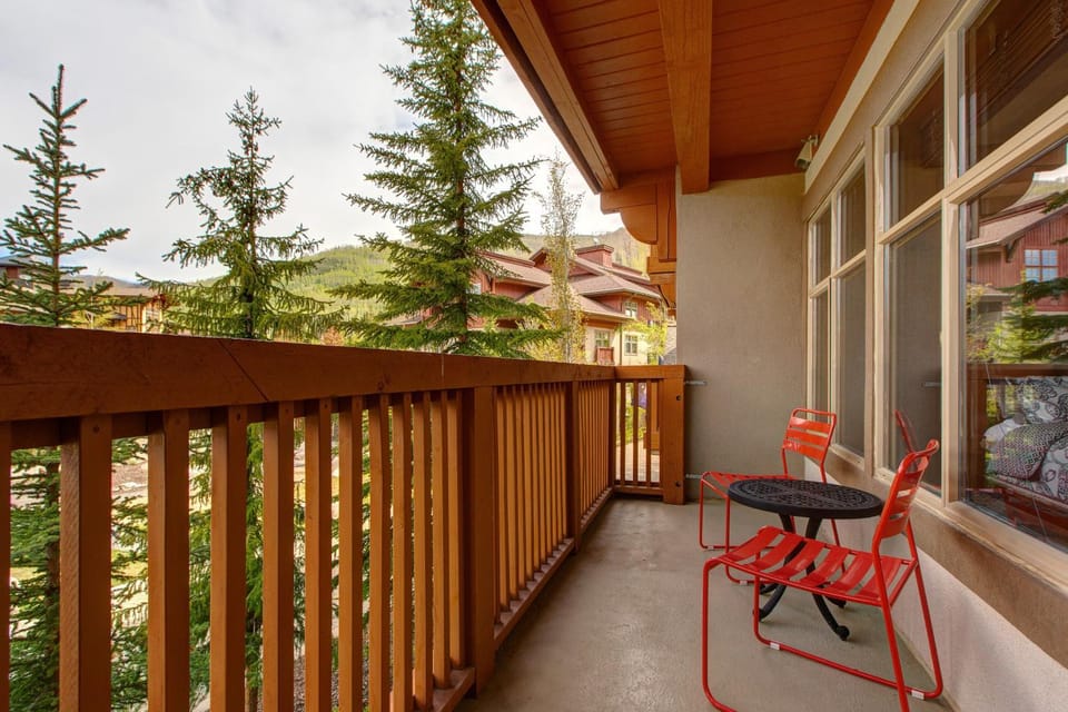 Powderhorn Lodge 214 Perfect Solitude Escape Apartment in Wasatch County