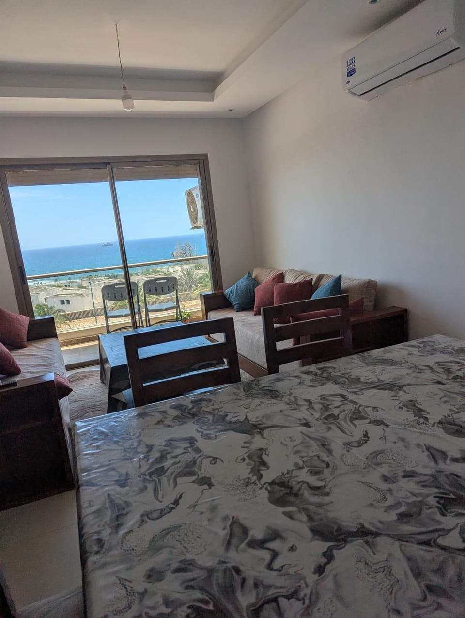 Bed, Natural landscape, View (from property/room), Balcony/Terrace, Living room, Photo of the whole room, Seating area, Bedroom, Sea view, air conditioner