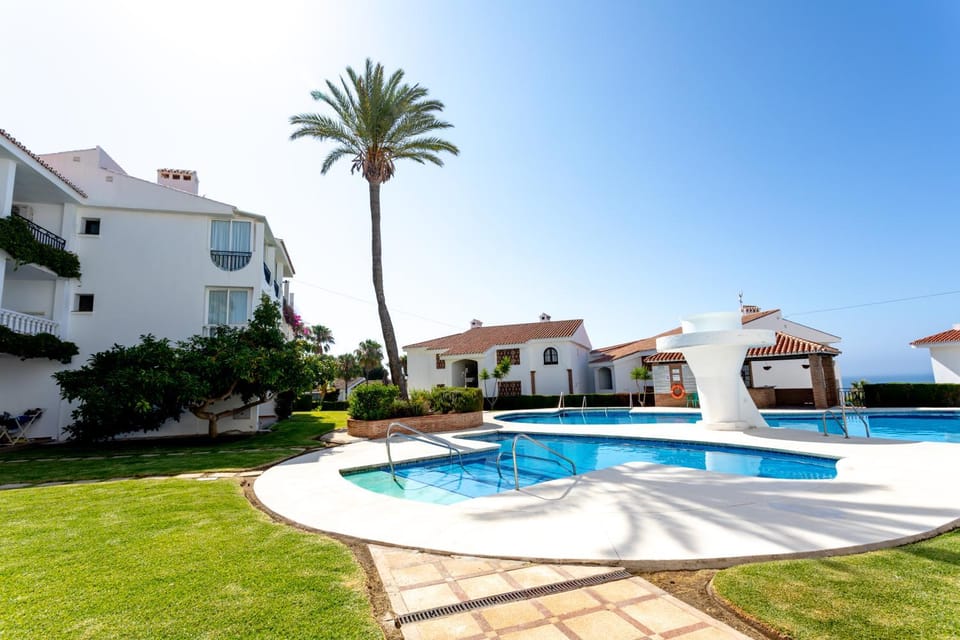 Sea view, Swimming pool