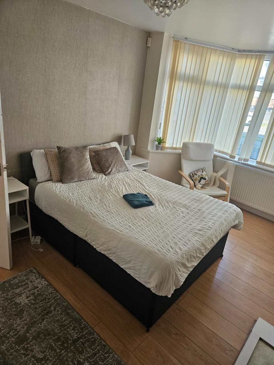 ENTIRE HOUSE- Near Common Wealth Games PERRY BARR House in The Royal Town of Sutton Coldfield