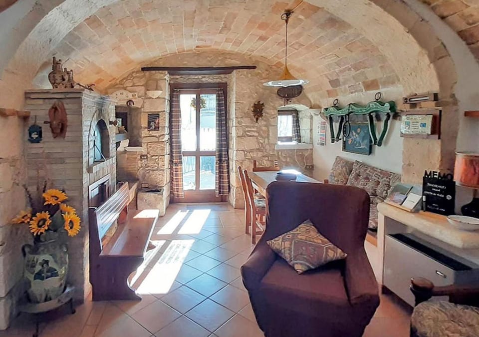 La grotta di NiMa House in Abruzzo