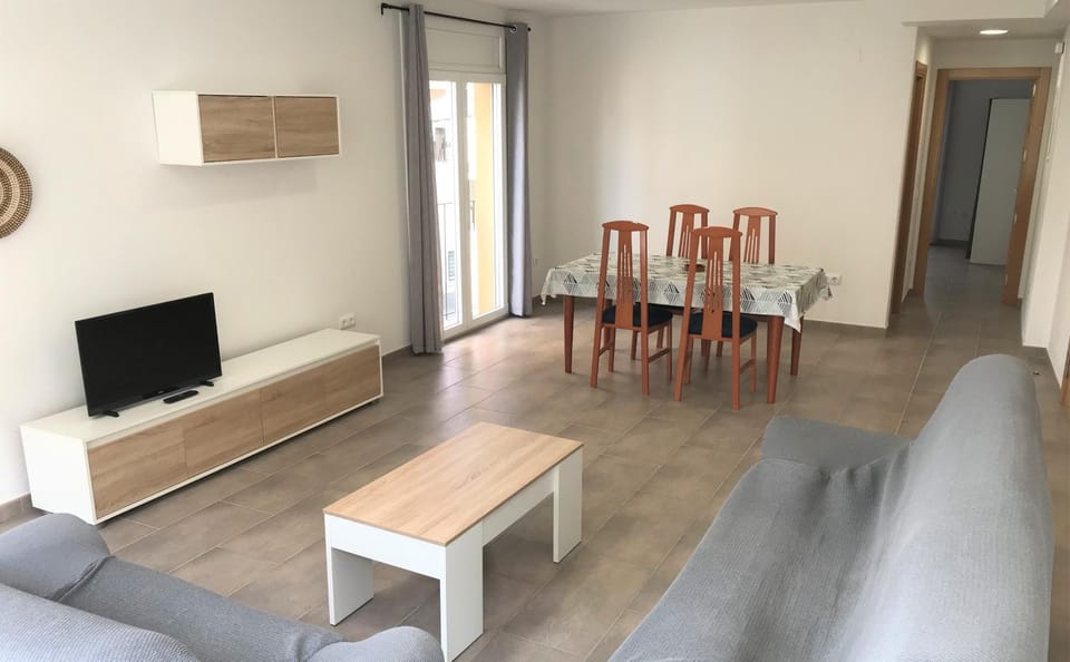 TV and multimedia, Living room, Dining area