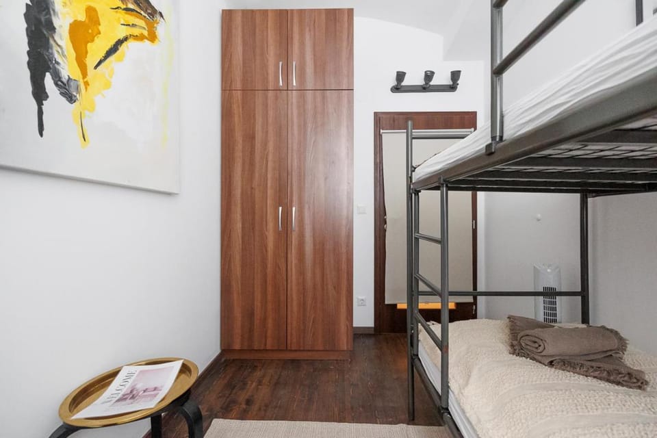 Bed, Bedroom, bunk bed, wardrobe