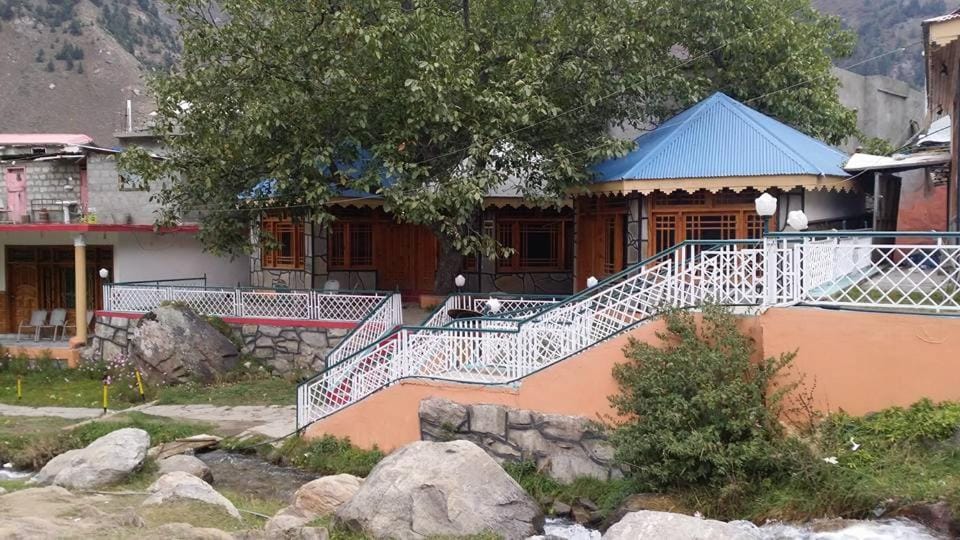 Manila Huts Hotel in Pakistan