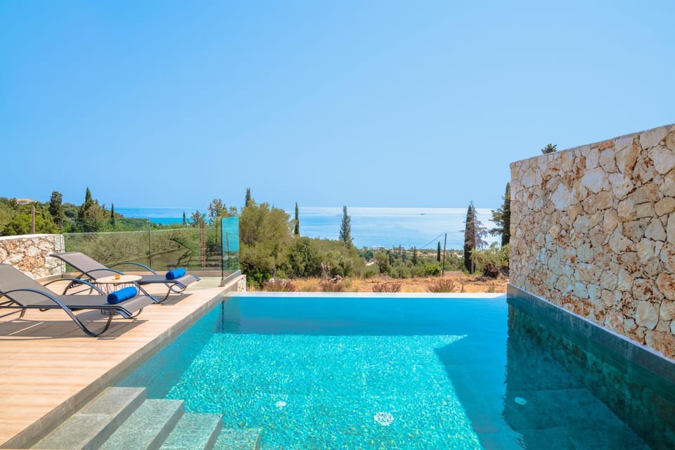 Day, Natural landscape, Pool view, Sea view, Swimming pool, sunbed