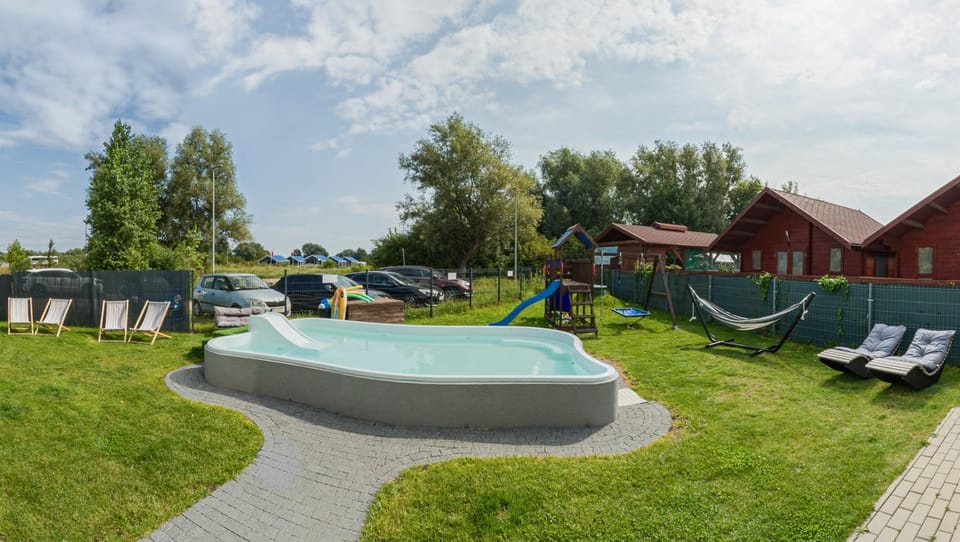 Property building, Swimming pool