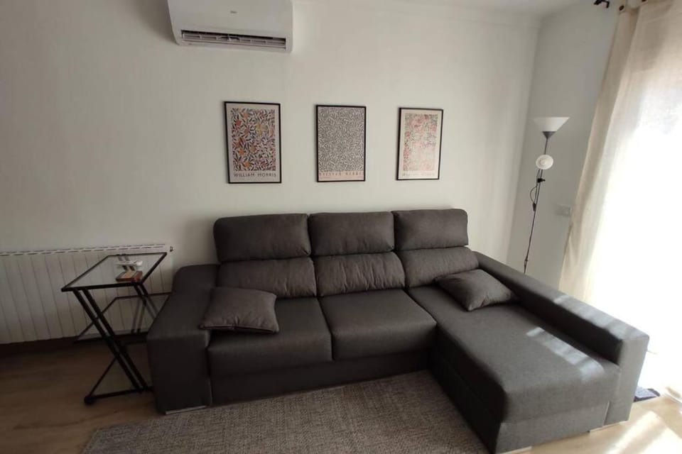 Can Puig. amplio, luminoso y con gran terraza. Apartment in Palafrugell