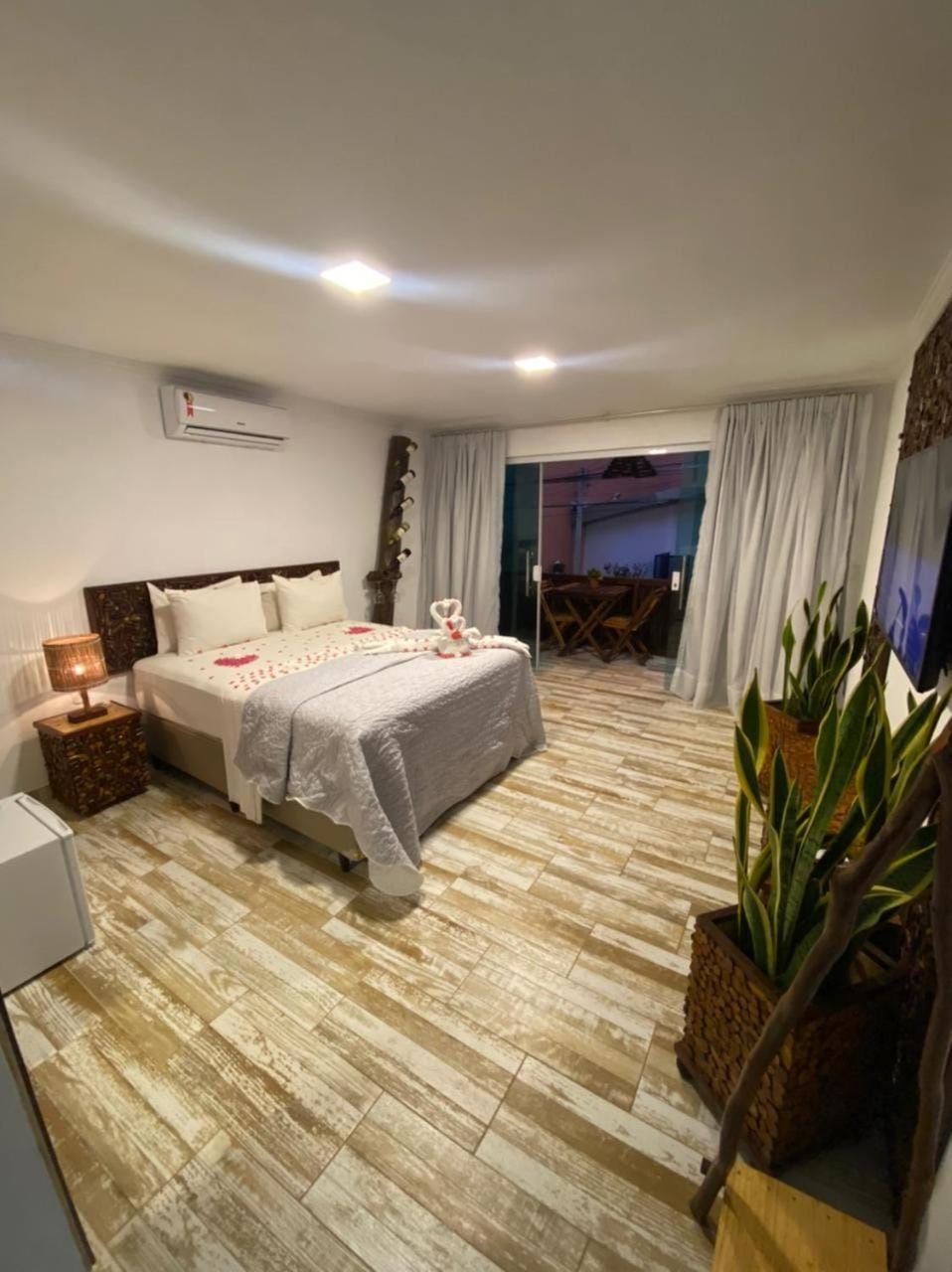 Photo of the whole room