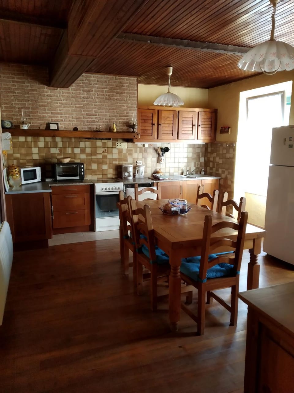 Kitchen or kitchenette, Dining area, dishwasher, minibar, pet friendly, stove, toaster