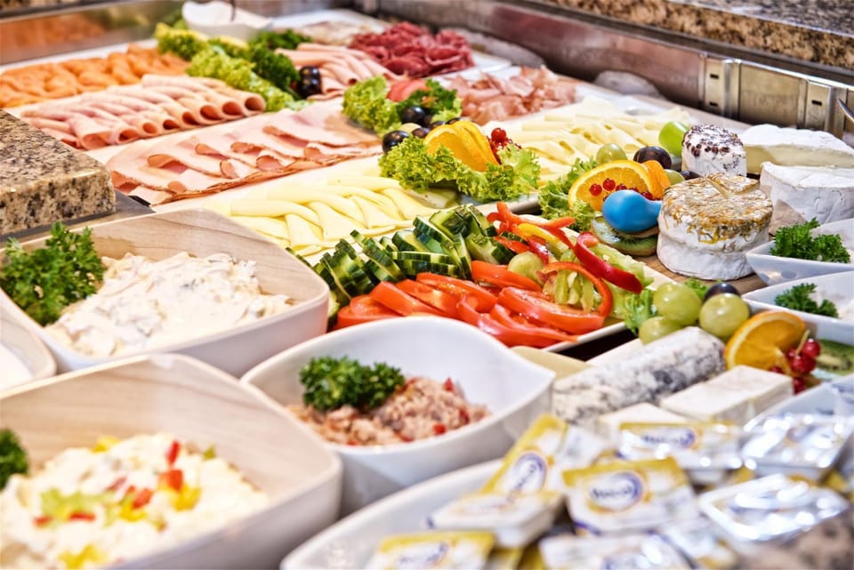 Food and drinks, Breakfast, Buffet breakfast