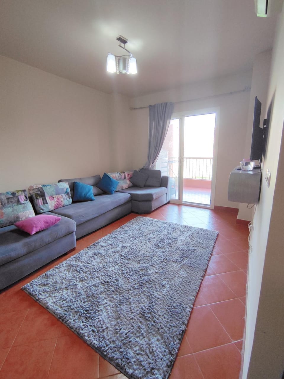 Living room, Photo of the whole room, Seating area