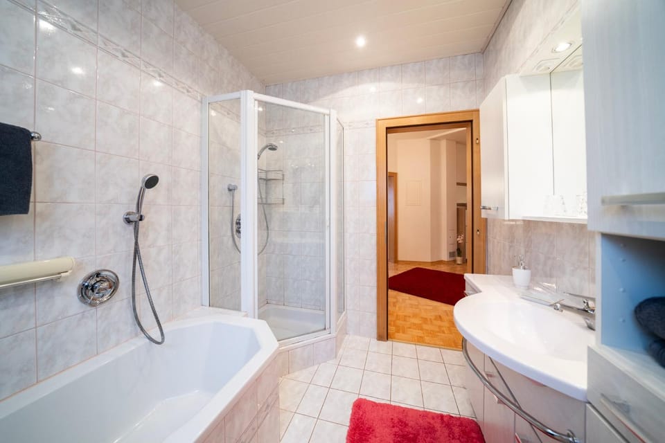 Hotel-Café-Restaurant Matzelsdorfer Hof Bed and Breakfast in Carinthia, Austria