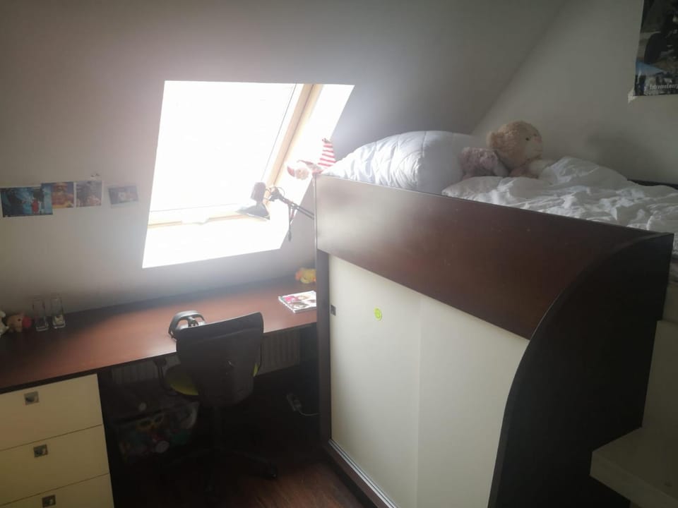 bunk bed