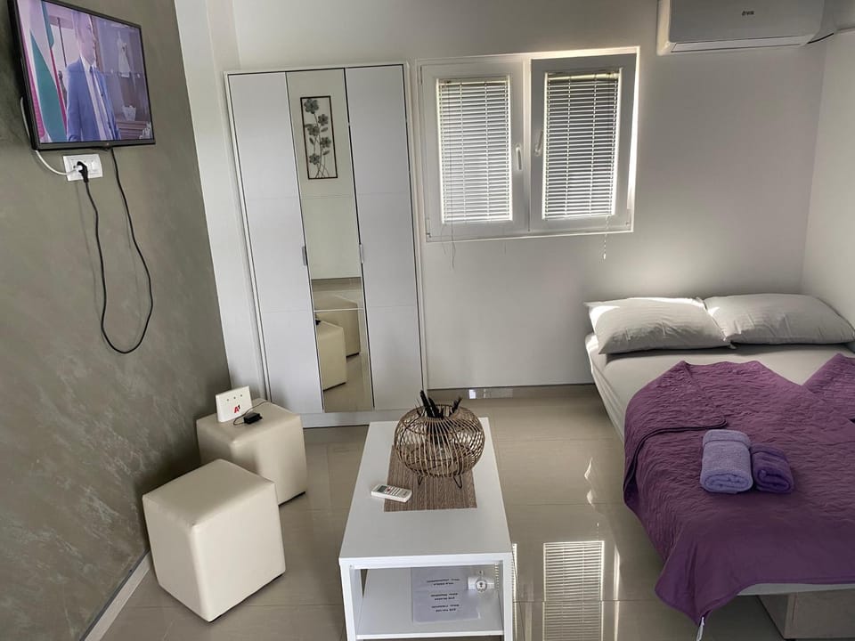 Living room, Bedroom