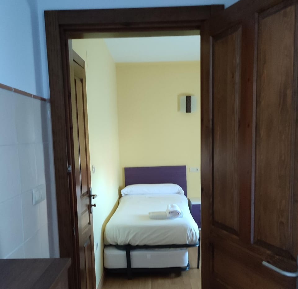 Albergue rural l'Almada de Yebra Hostel in Aragon