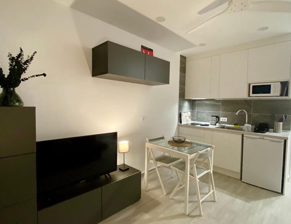 TV and multimedia, Kitchen or kitchenette
