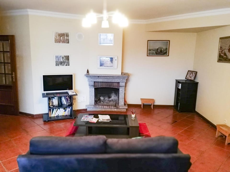Communal lounge/ TV room, Living room