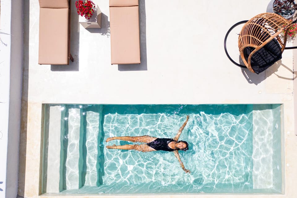 Swimming pool, Swimming pool