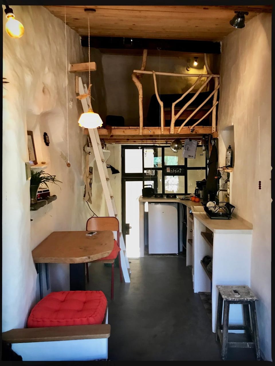 Dining area, Communal kitchen