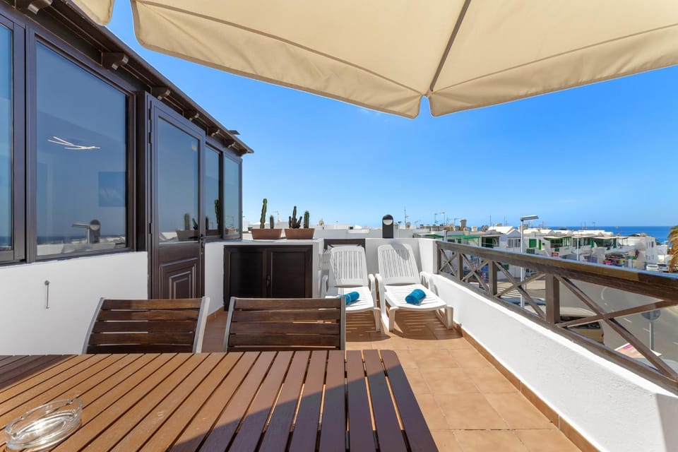 Off site, Balcony/Terrace