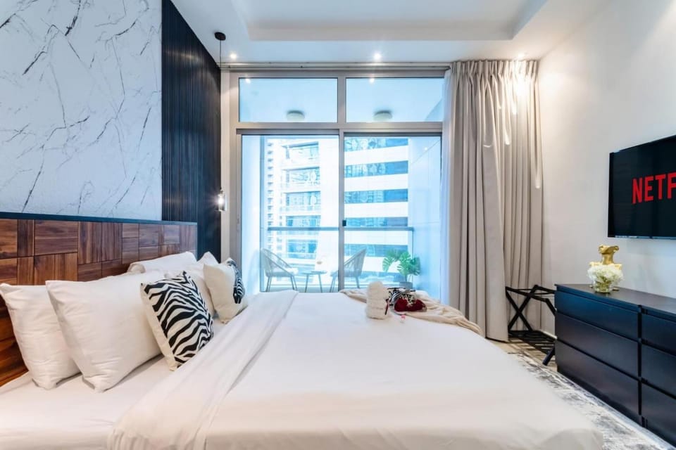 JBR Beach & Marina Walk I Ain Dubai view I 1 BDR Apartment in Dubai