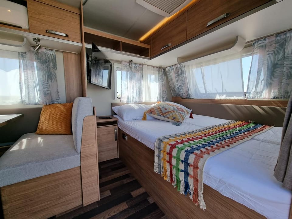 Glamping Caravans At The Farm - גלמפינג קרוואנים בחווה Campground/ 
RV Resort in South District