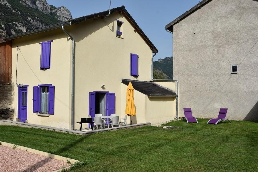 La glycine House in Catalonia