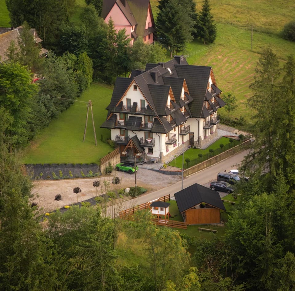 Property building, Bird's eye view