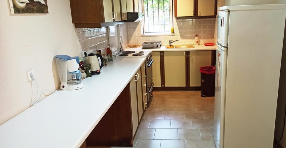 Spacious guesthouse with garden and seaview Apartment in Decentralized Administration of the Aegean