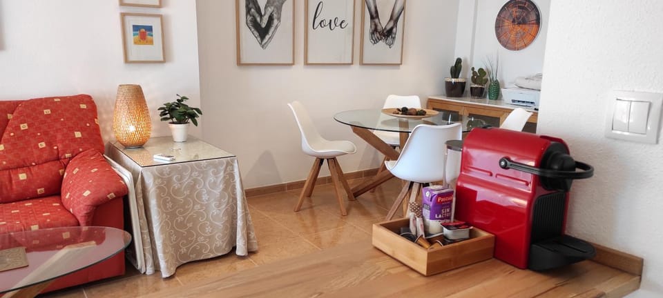 Living room, Dining area