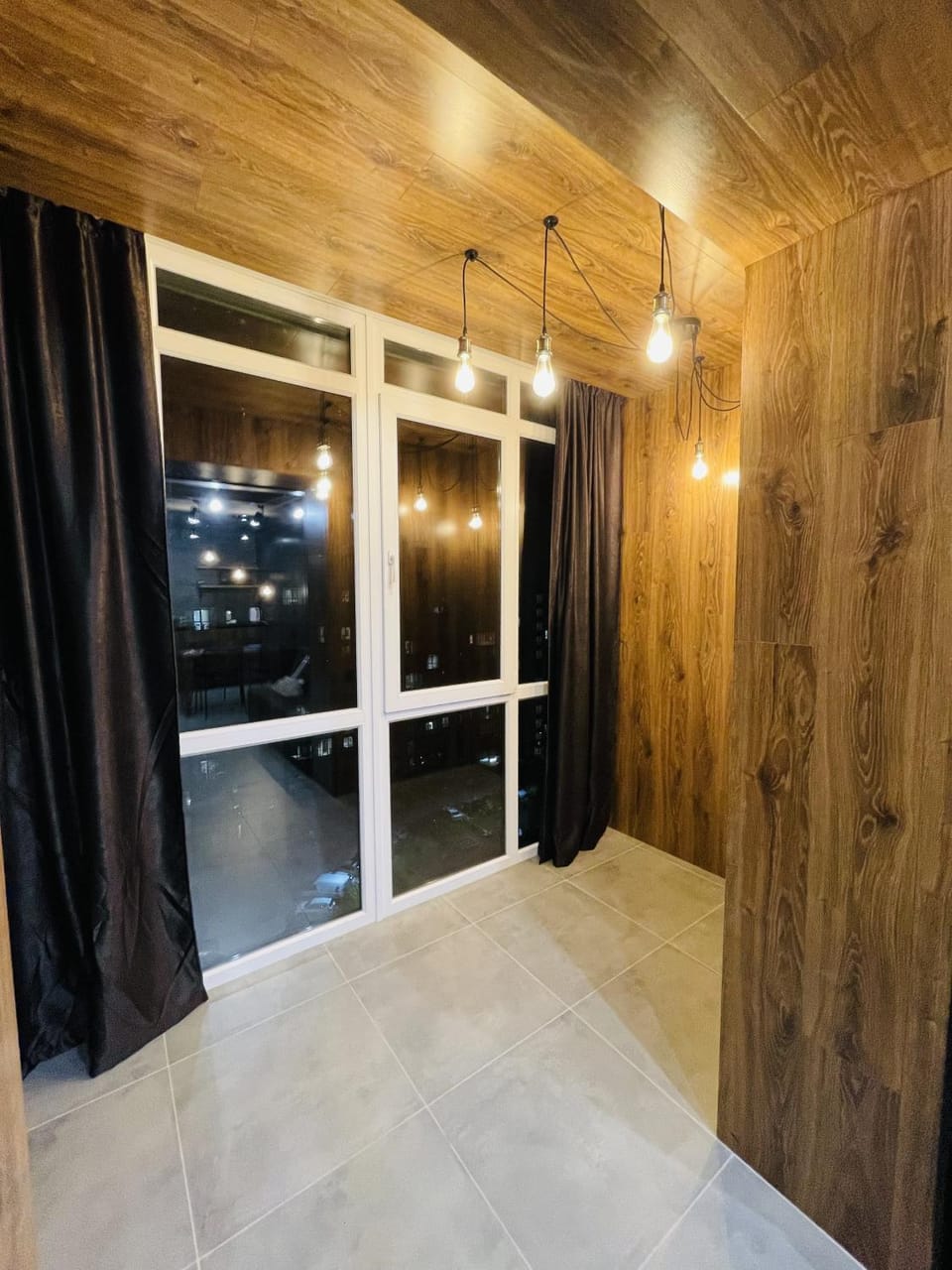 LOFT в RIVER PARK з джакузі Apartment in Dnipro