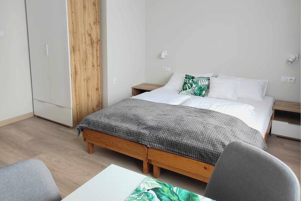 Bed, Photo of the whole room, Bedroom, wardrobe