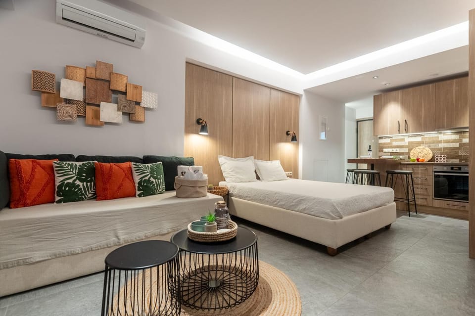 Bed, Living room, Photo of the whole room, Bedroom