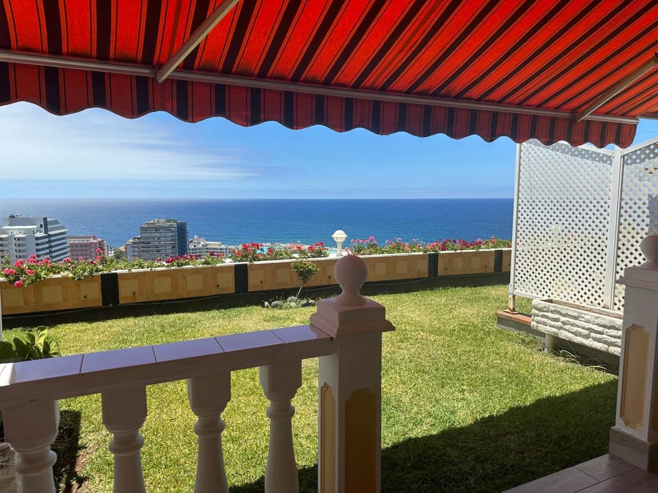 View (from property/room), Balcony/Terrace