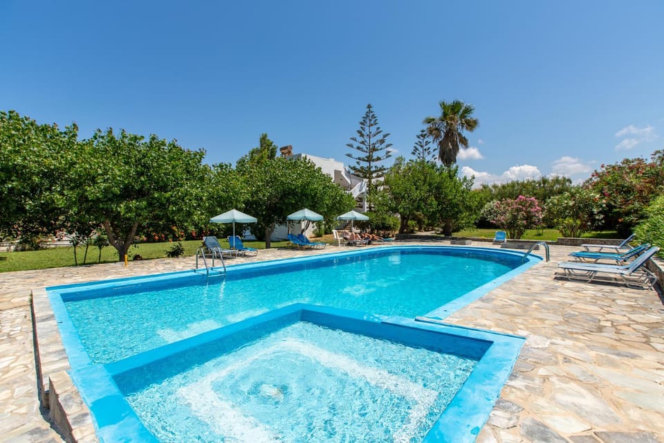 Ohana Apartment hotel in Crete