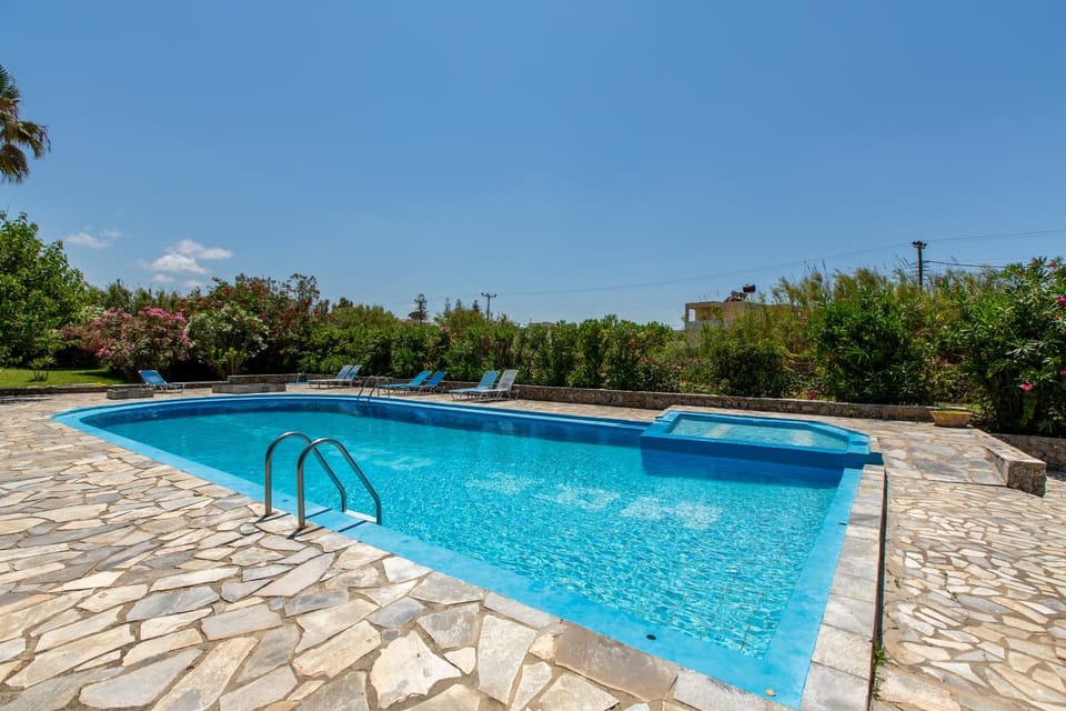 Ohana Apartment hotel in Crete