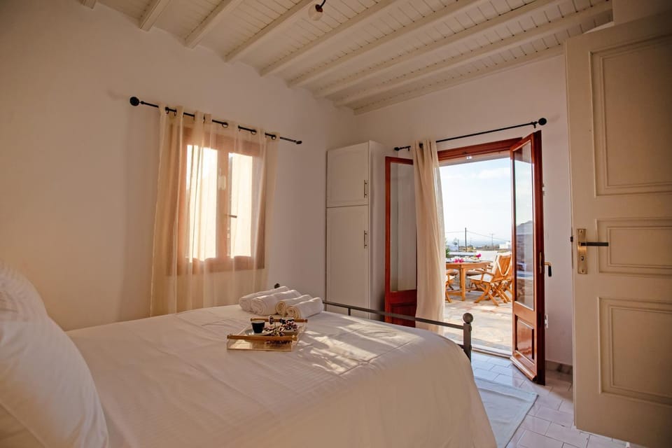 Balcony/Terrace, Dining area, Swimming pool, Breakfast