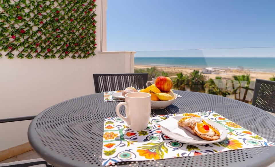 MADAGÌ Beachfront Apartments Apartment hotel in Pozzallo
