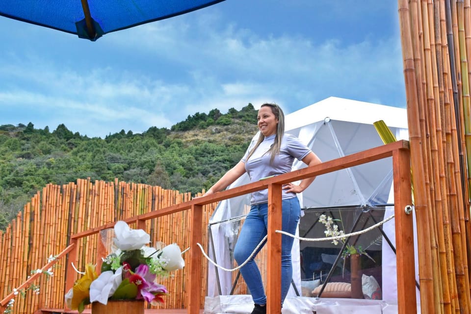 Property building, Staff, Balcony/Terrace, Mountain view