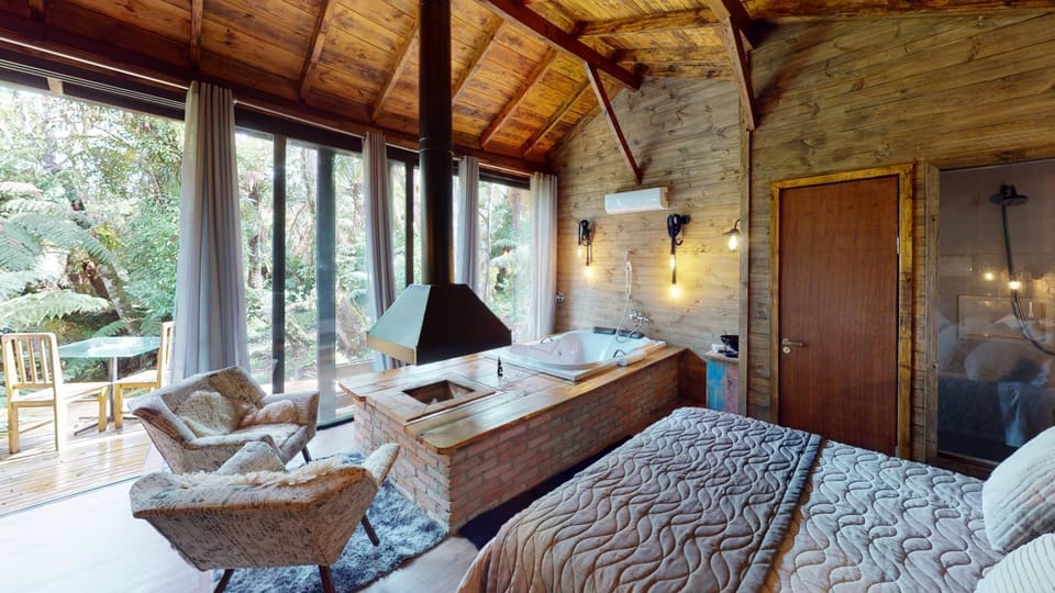 Bed, Living room, Photo of the whole room, Bedroom