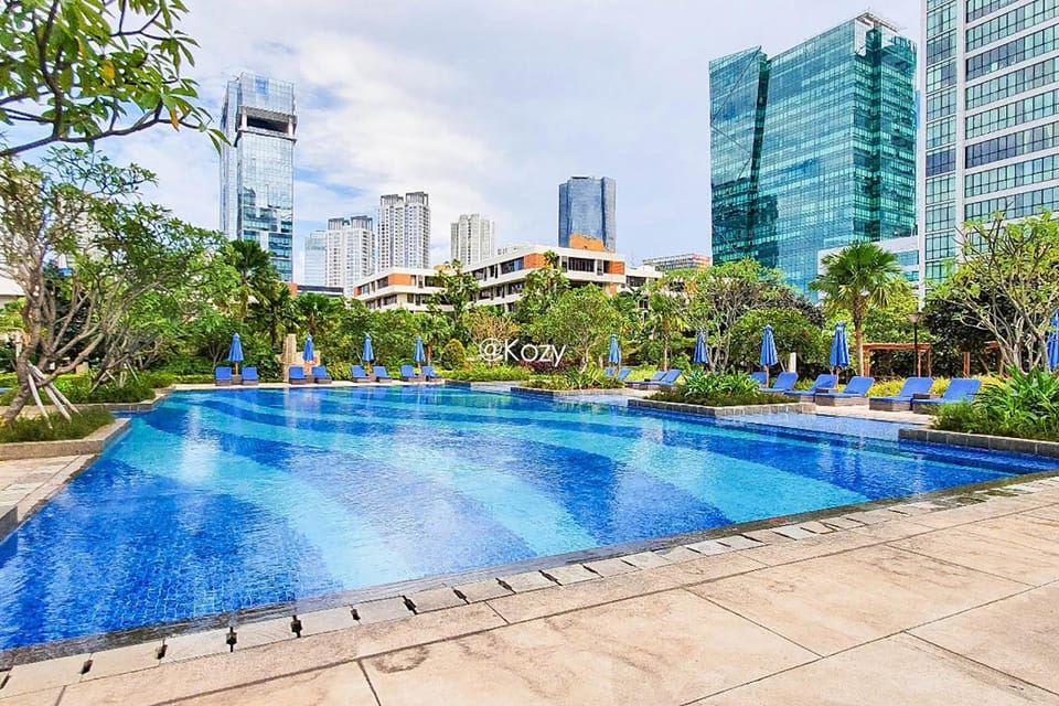 Swimming pool, Swimming pool