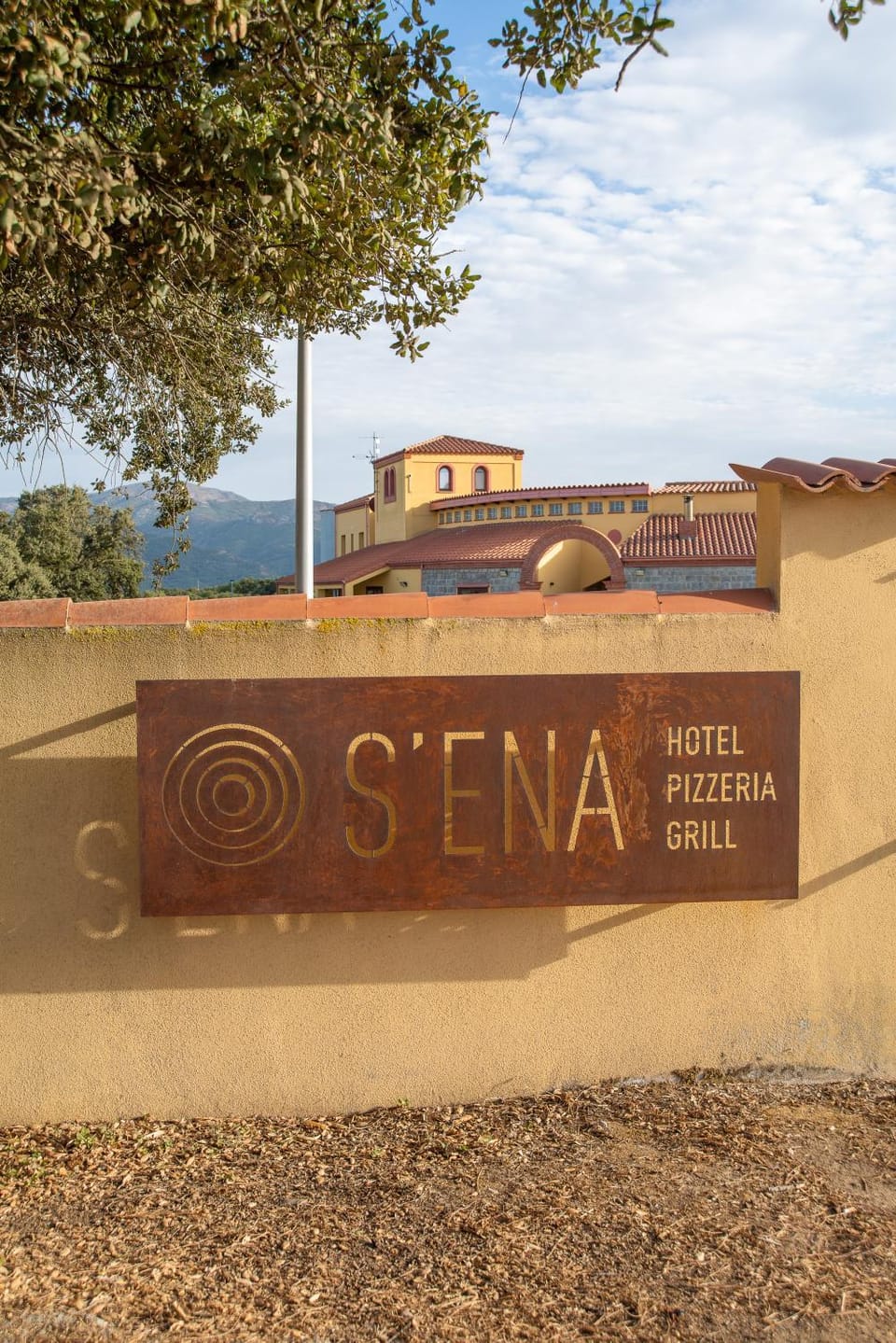 Facade/entrance, Property logo or sign