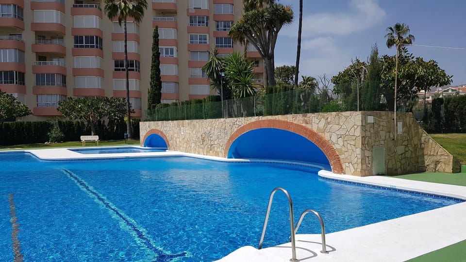 Garden, Swimming pool
