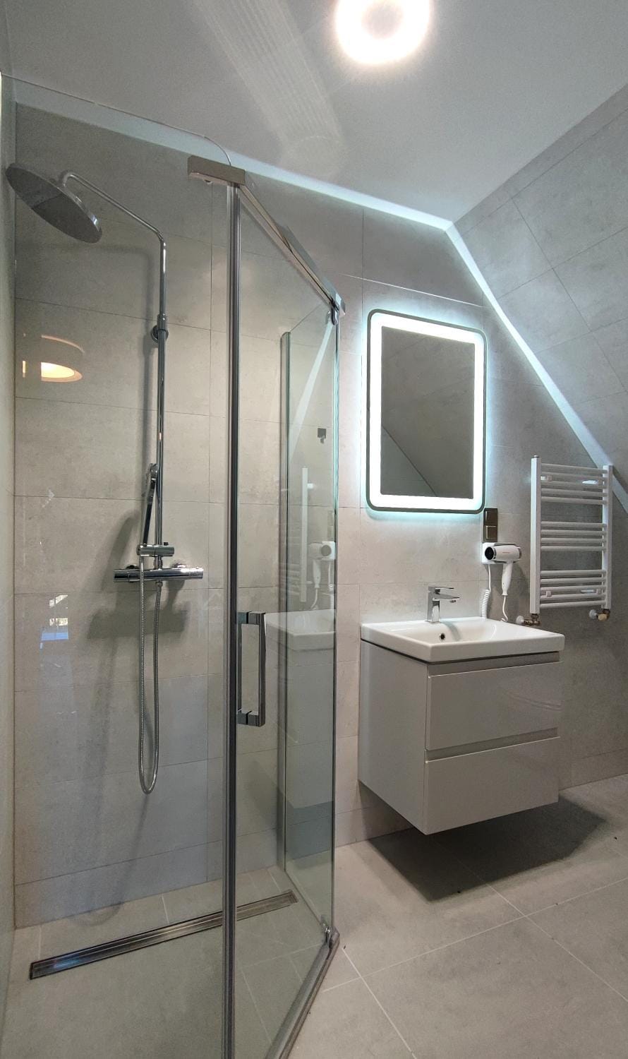 Shower, Bathroom