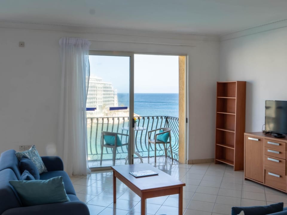 TV and multimedia, Balcony/Terrace, Living room, Evening entertainment, Sea view