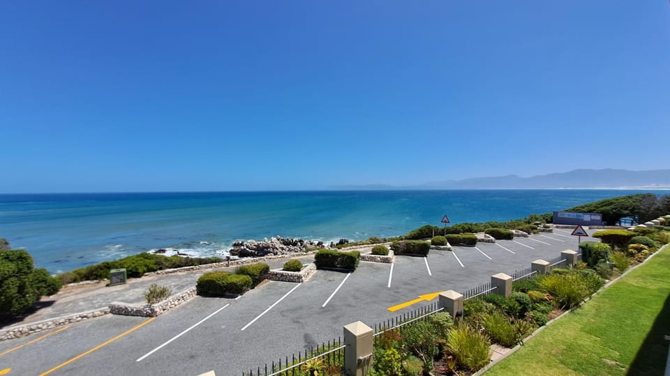 Natural landscape, Mountain view, Sea view