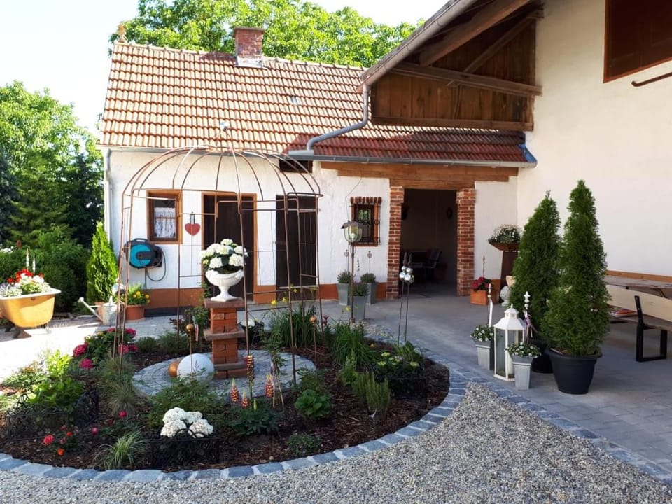 Inner courtyard view